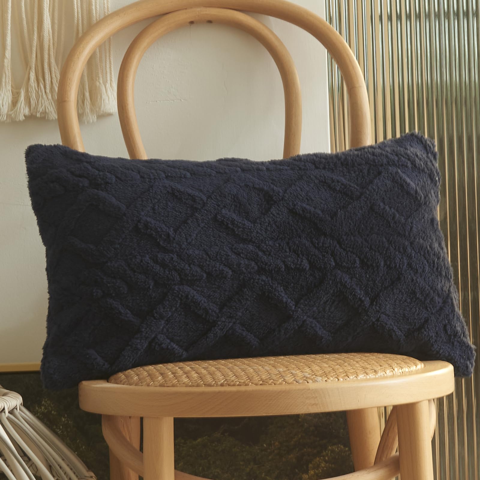 Jacquard Fuzzy Fleece Decorative Throw Pillow Covers 20x20 Inch Farmhouse Boho Cable Knit Plush Cushion Cover Soft Accent Pillowcase for Couch Sofa Bed Living Room (Cream,20"x20")