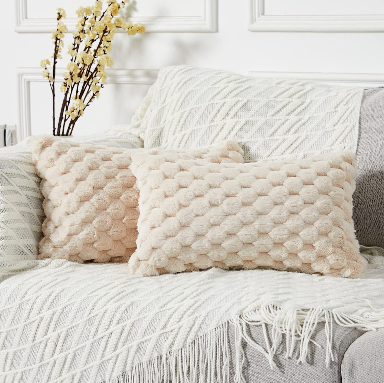 Yaertun Pack of 2 Super Soft Cozy Decorative Throw Pillow Covers Fuzzy Plush Faux Fur Luxury Cushion Cover Pillowcase for Sofa Couch Bed Livingroom 16x16 Inch Sage Green