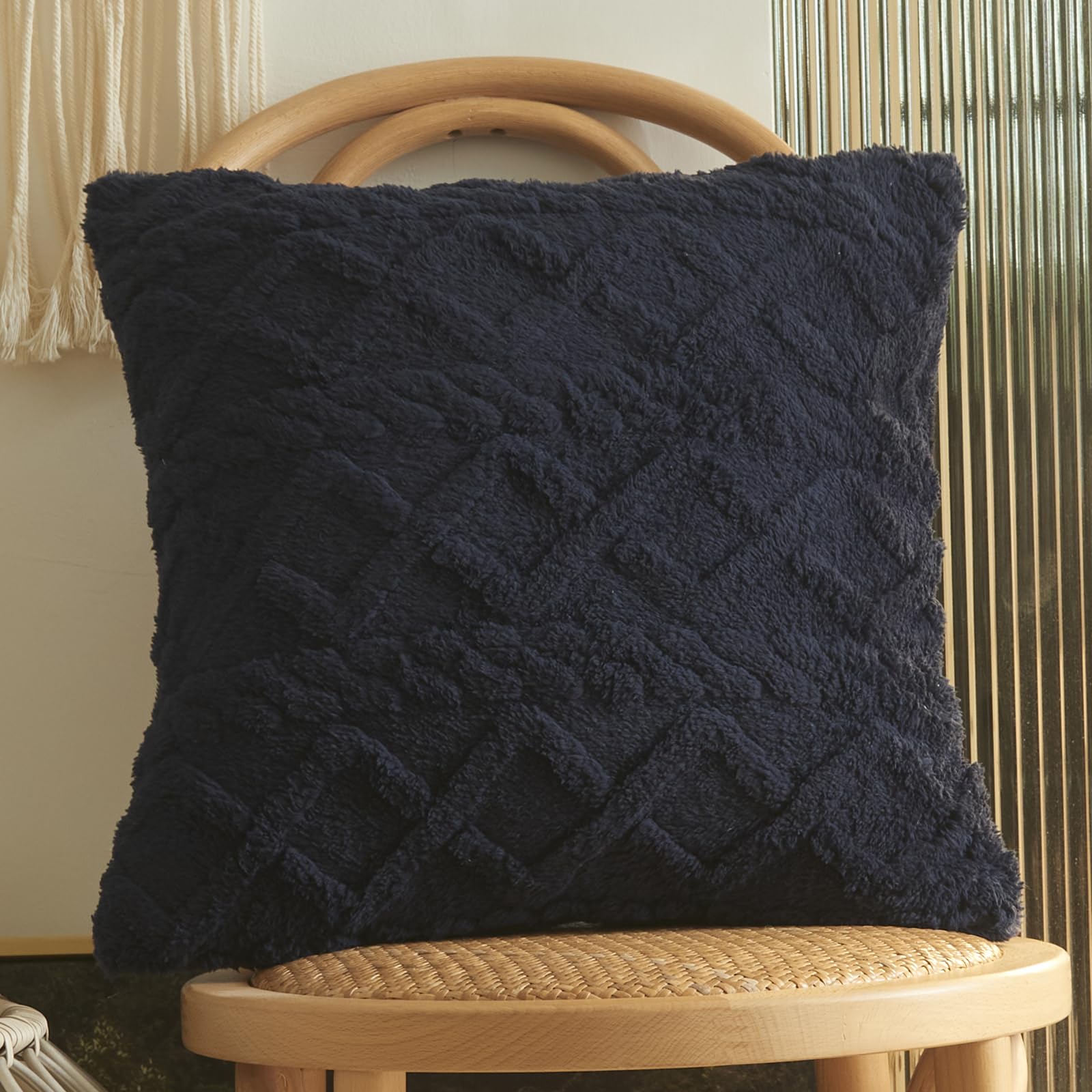 Jacquard Fuzzy Fleece Decorative Throw Pillow Covers 20x20 Inch Farmhouse Boho Cable Knit Plush Cushion Cover Soft Accent Pillowcase for Couch Sofa Bed Living Room (Cream,20"x20")