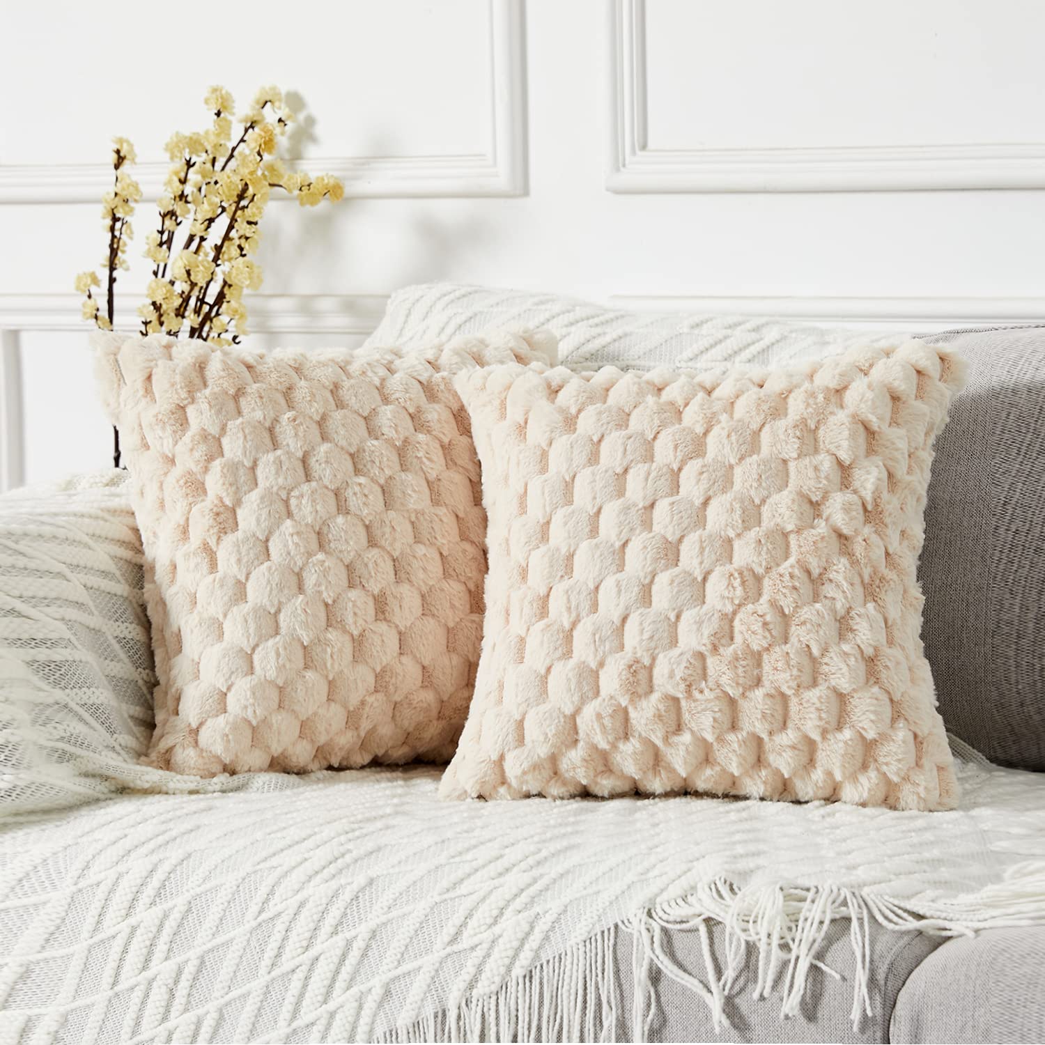 Yaertun Pack of 2 Super Soft Cozy Decorative Throw Pillow Covers Fuzzy Plush Faux Fur Luxury Cushion Cover Pillowcase for Sofa Couch Bed Livingroom 16x16 Inch Sage Green