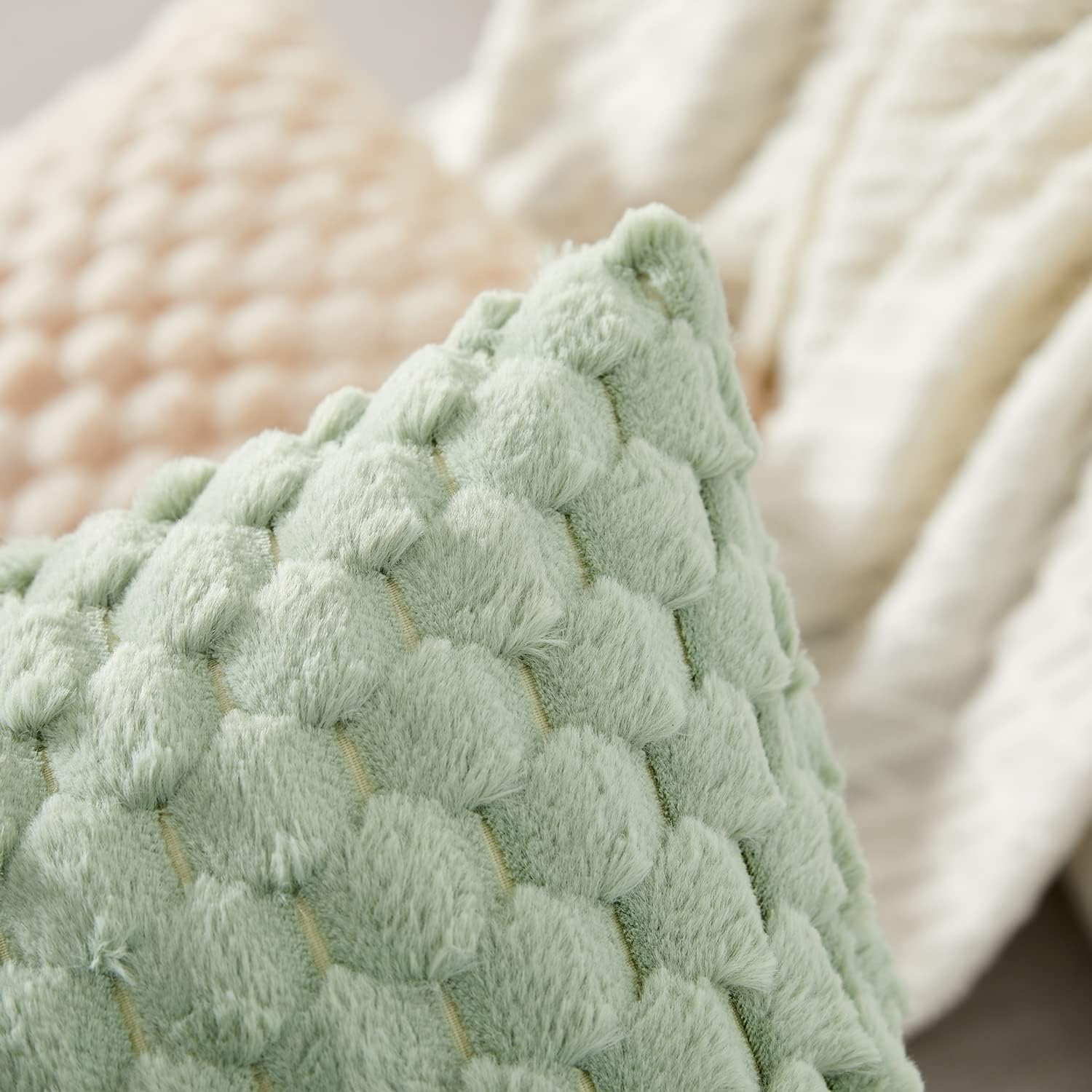 Yaertun Pack of 2 Super Soft Cozy Decorative Throw Pillow Covers Fuzzy Plush Faux Fur Luxury Cushion Cover Pillowcase for Sofa Couch Bed Livingroom 16x16 Inch Sage Green