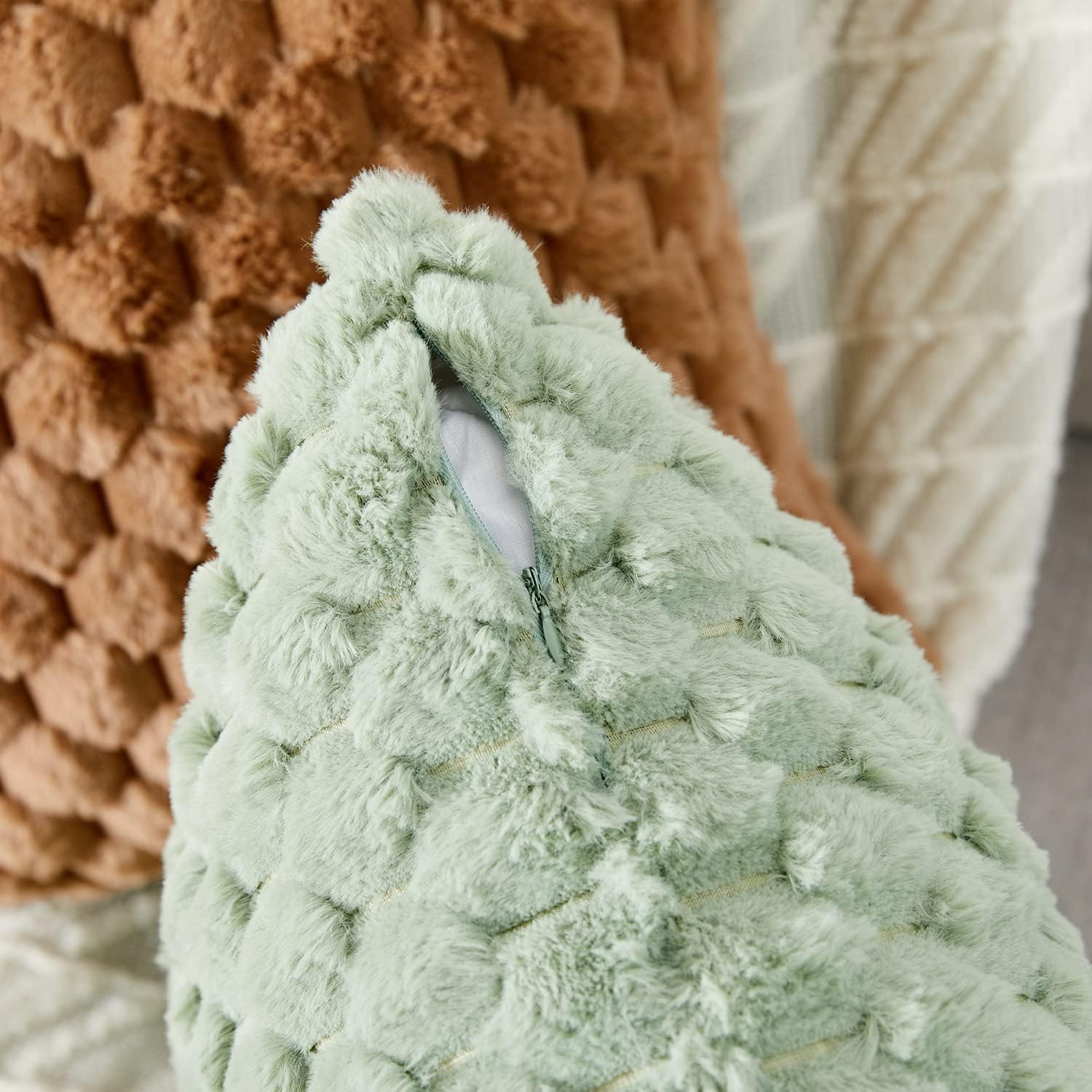 Yaertun Pack of 2 Super Soft Cozy Decorative Throw Pillow Covers Fuzzy Plush Faux Fur Luxury Cushion Cover Pillowcase for Sofa Couch Bed Livingroom 16x16 Inch Sage Green