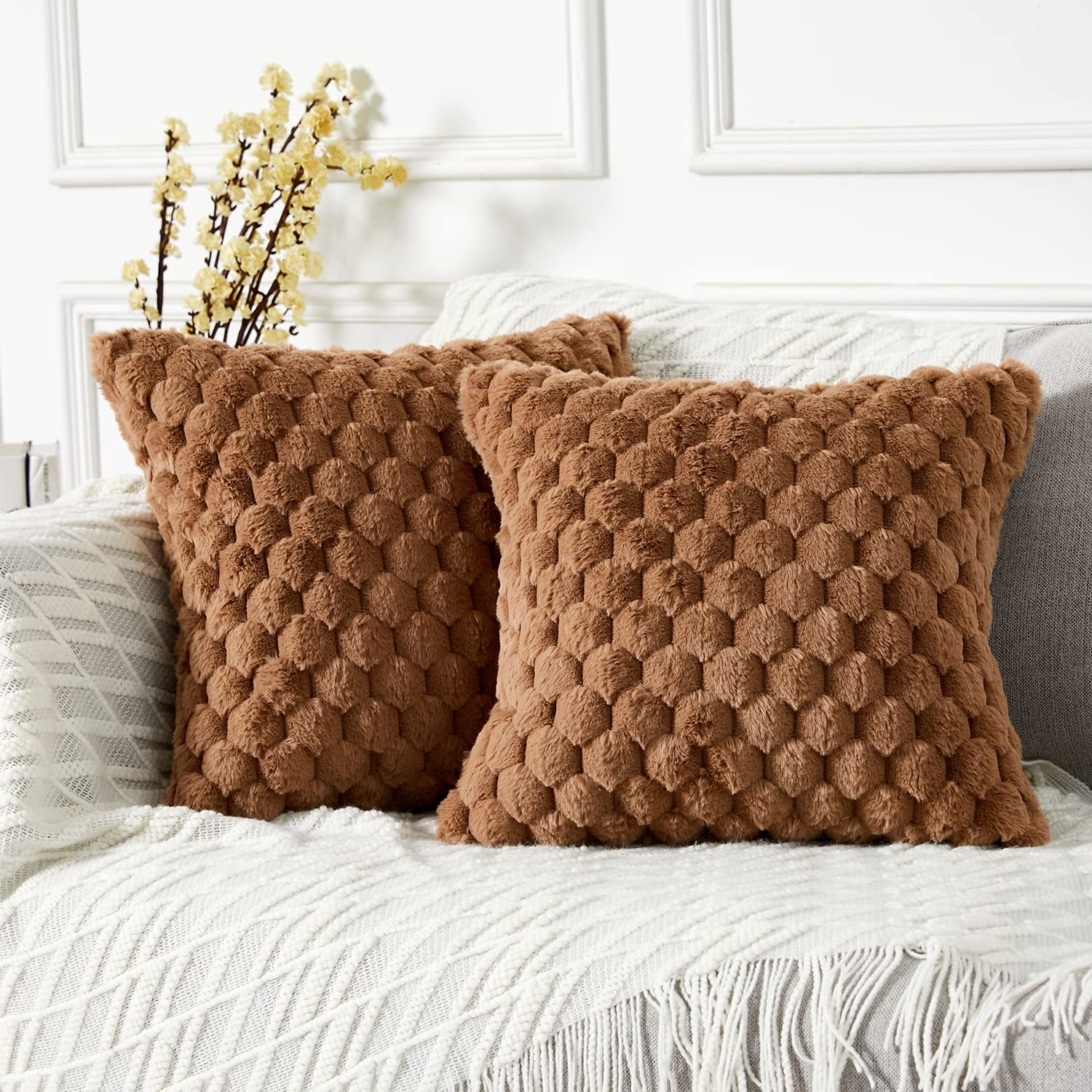 Yaertun Pack of 2 Super Soft Cozy Decorative Throw Pillow Covers Fuzzy Plush Faux Fur Luxury Cushion Cover Pillowcase for Sofa Couch Bed Livingroom 16x16 Inch Sage Green