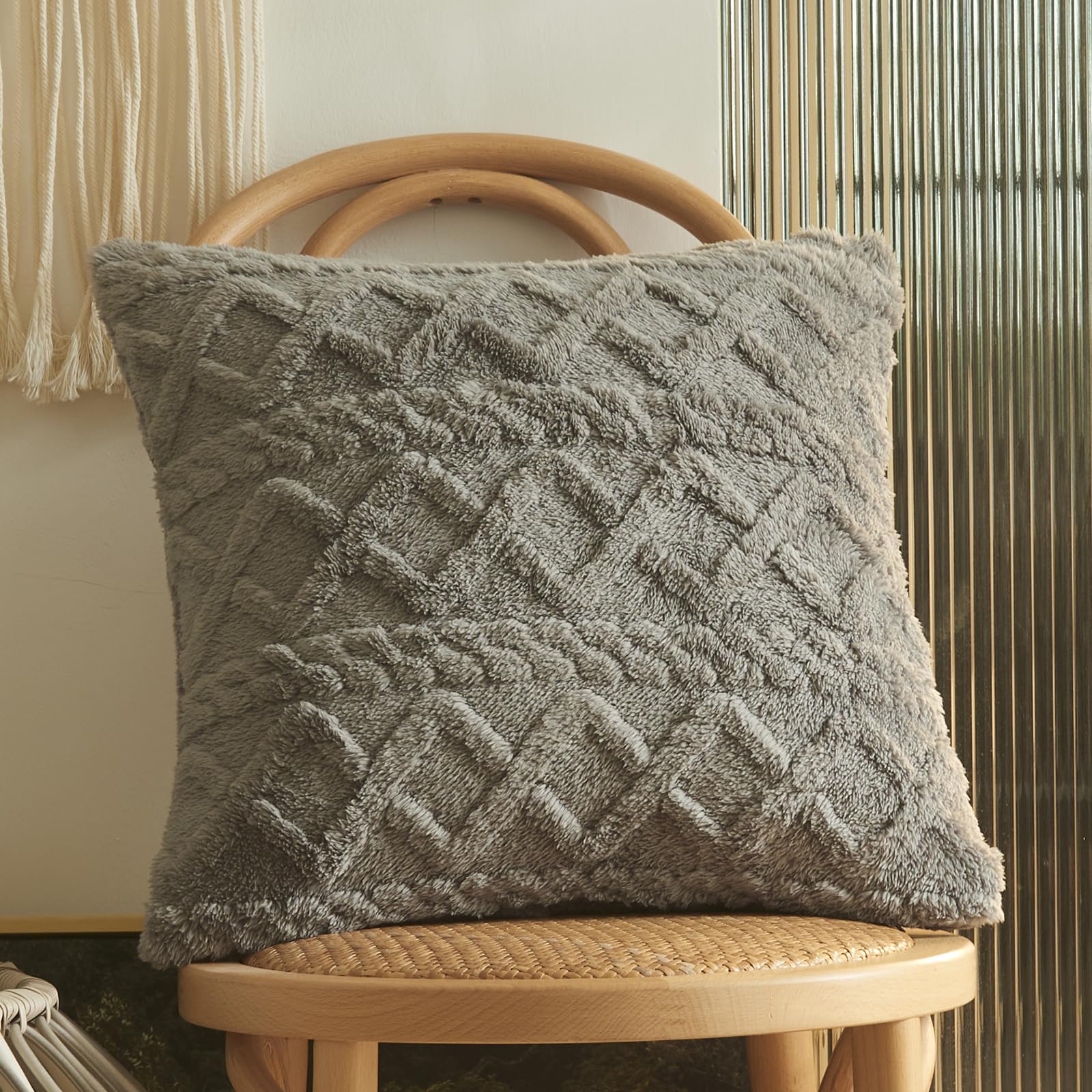 Jacquard Fuzzy Fleece Decorative Throw Pillow Covers 20x20 Inch Farmhouse Boho Cable Knit Plush Cushion Cover Soft Accent Pillowcase for Couch Sofa Bed Living Room (Cream,20"x20")