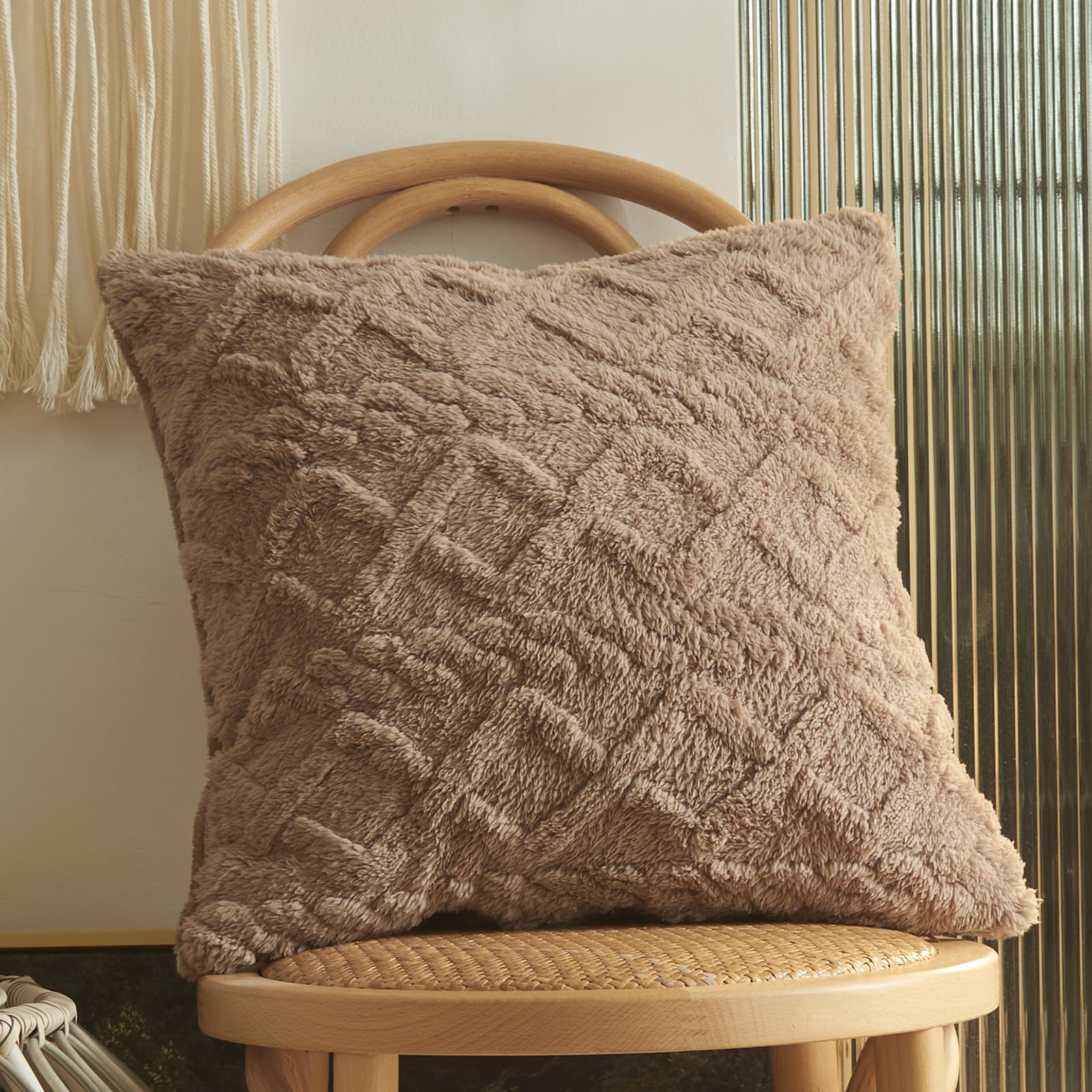Jacquard Fuzzy Fleece Decorative Throw Pillow Covers 20x20 Inch Farmhouse Boho Cable Knit Plush Cushion Cover Soft Accent Pillowcase for Couch Sofa Bed Living Room (Cream,20"x20")